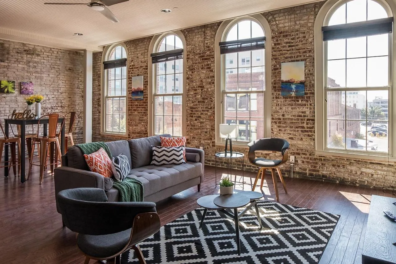 Frontdesk 111 W Main St Apts Downtown Louisville
