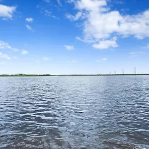 Deco Drive Waterfront 1bed On The Bay , Tampa United States