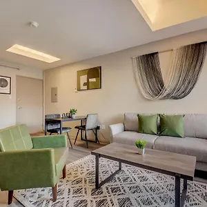 Frontdesk Vue At 3rd St Apts Downtown Apartment