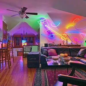Mike & Allen's Place On The Park_2 , Columbus United States